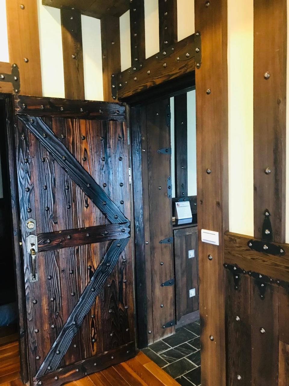 Black Forest Manor Renai Exterior photo