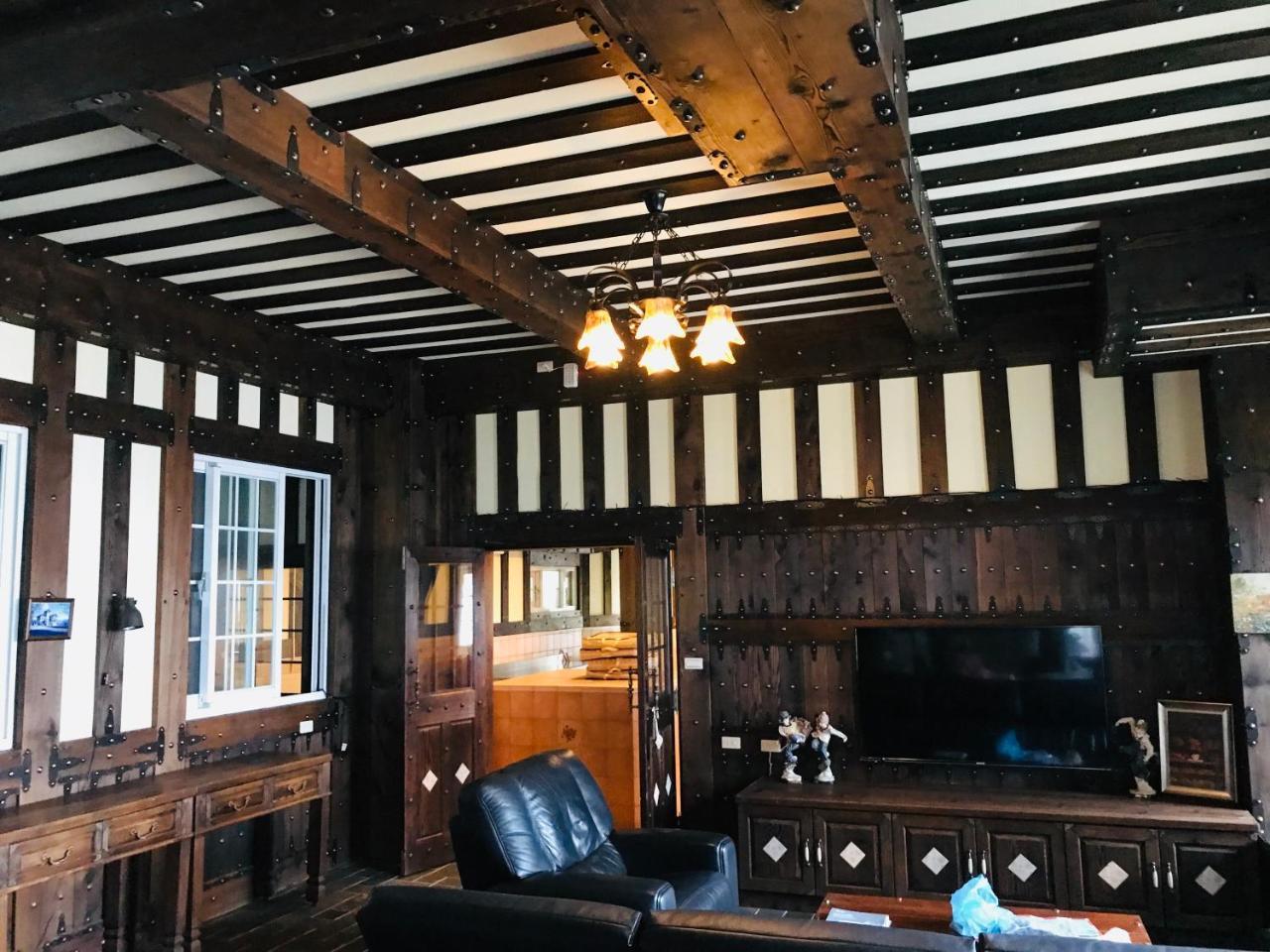 Black Forest Manor Renai Exterior photo